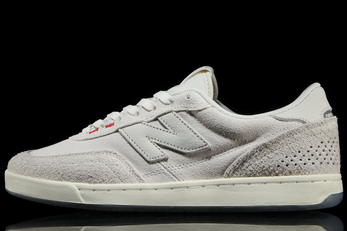 New Balance Numeric - 440v2 x Challenger
Style # NM440CH2
Color : Sea Salt