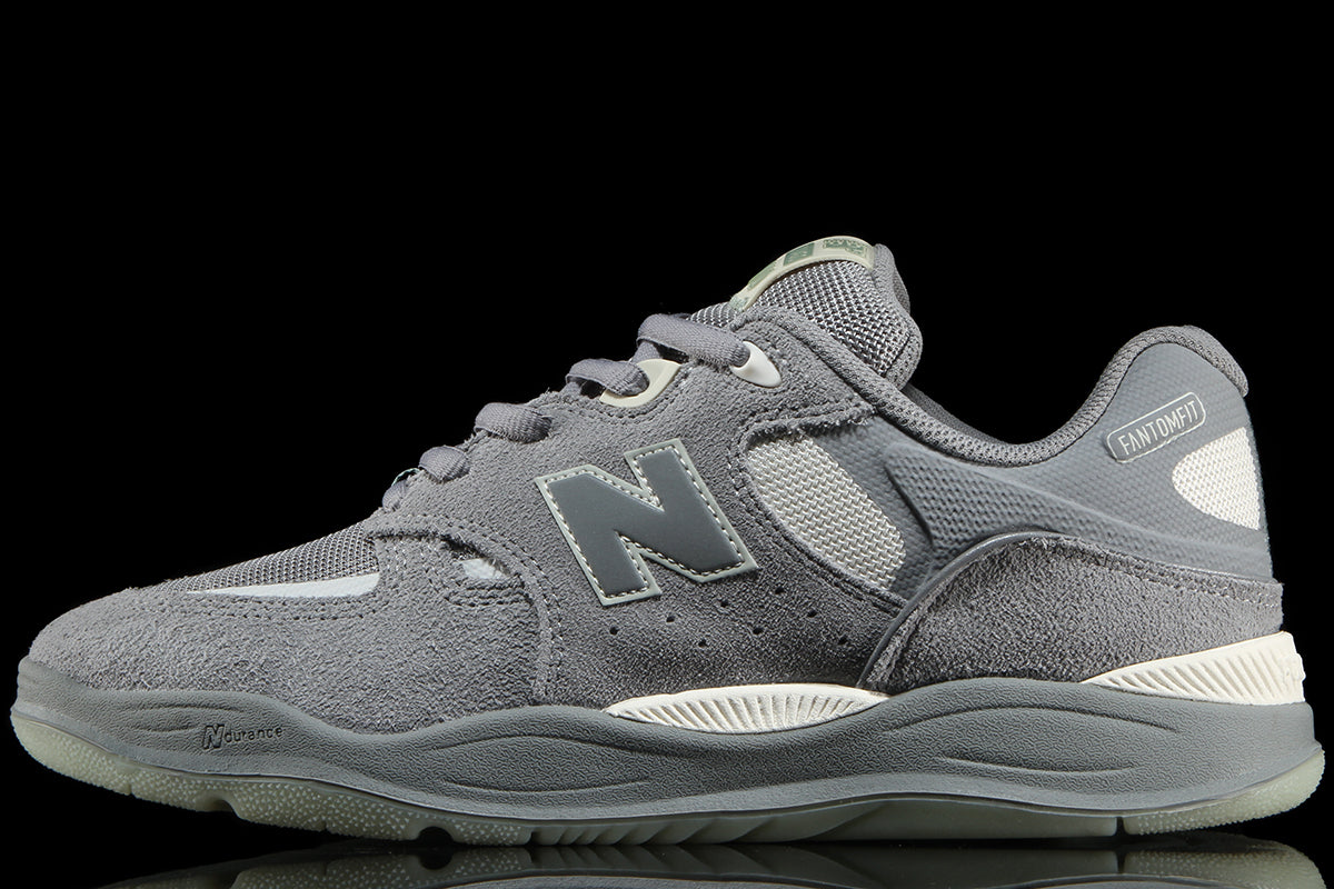 New Balance Numeric - 1010
Style # UN101PS
Color : Slate Grey / Sea Salt