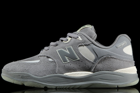 New Balance Numeric - 1010
Style # UN101PS
Color : Slate Grey / Sea Salt