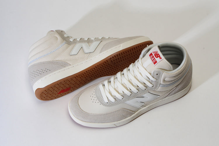 New Balance Numeric | 440 High V2
Style # UN440HTW
Color : Timberwolf