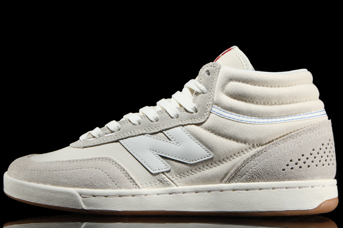 New Balance Numeric | 440 High V2
Style # UN440HTW
Color : Timberwolf