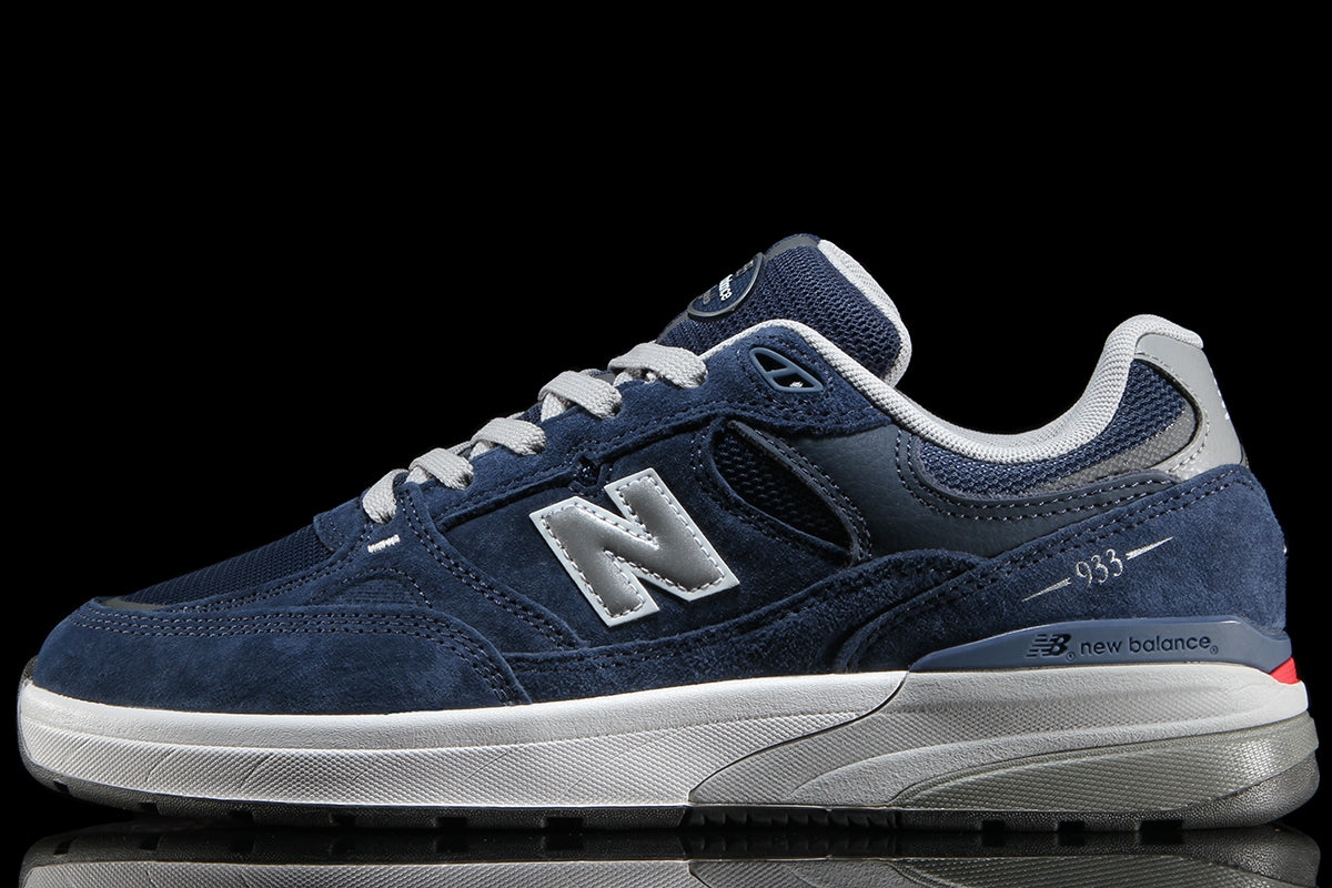 New Balance Numeric - 933
Style # UN933LNV
Color : Navy / Slate Grey
