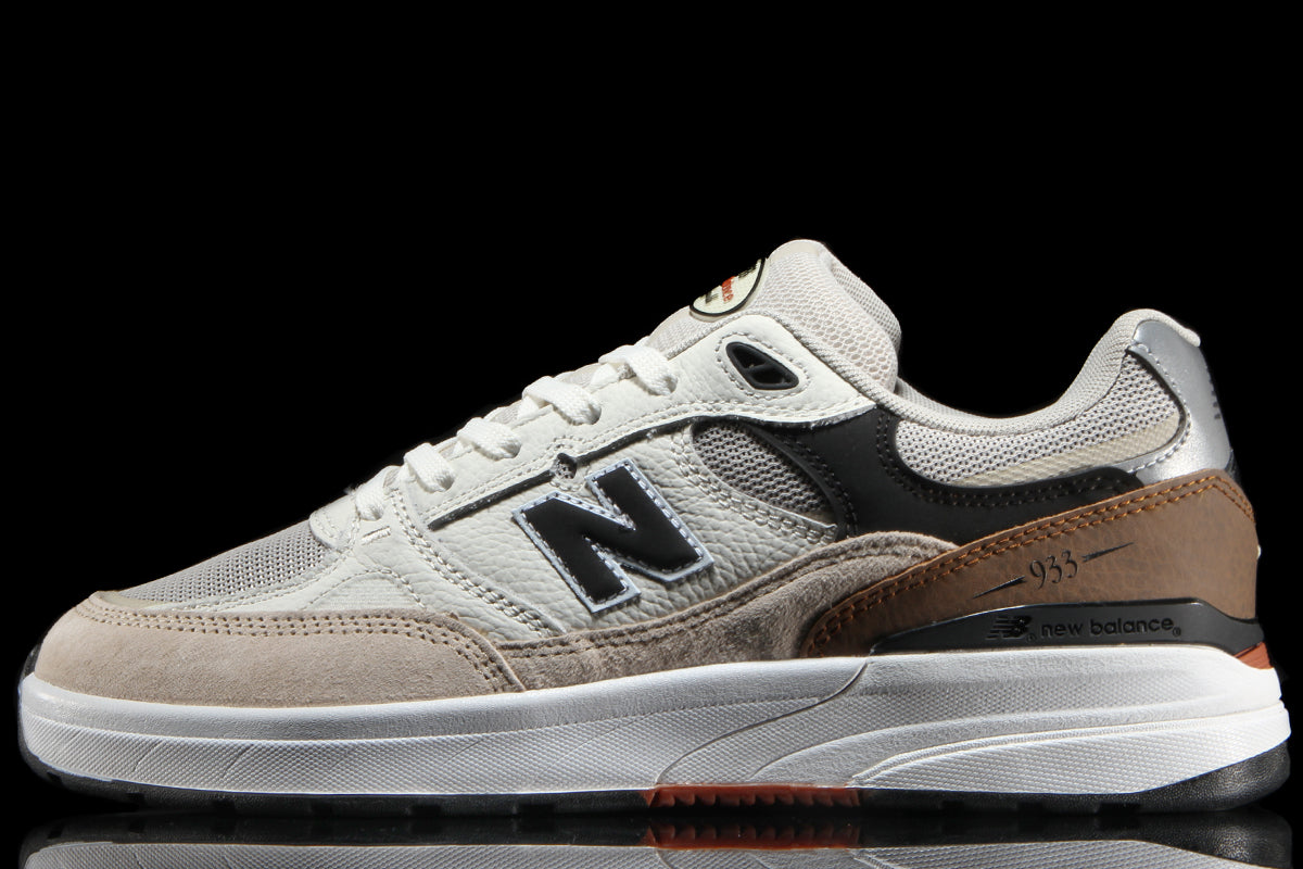 New Balance Numeric - 933
Style # UN933ONE
Color : Quicksand / Sea Salt