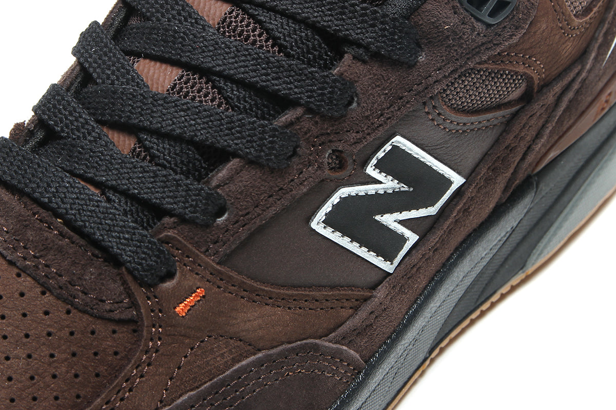 New Balance Numeric - Reynolds 933
Style # NM933BAR
Color : Brown / Black