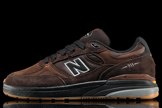 New Balance Numeric - Reynolds 933
Style # NM933BAR
Color : Brown / Black