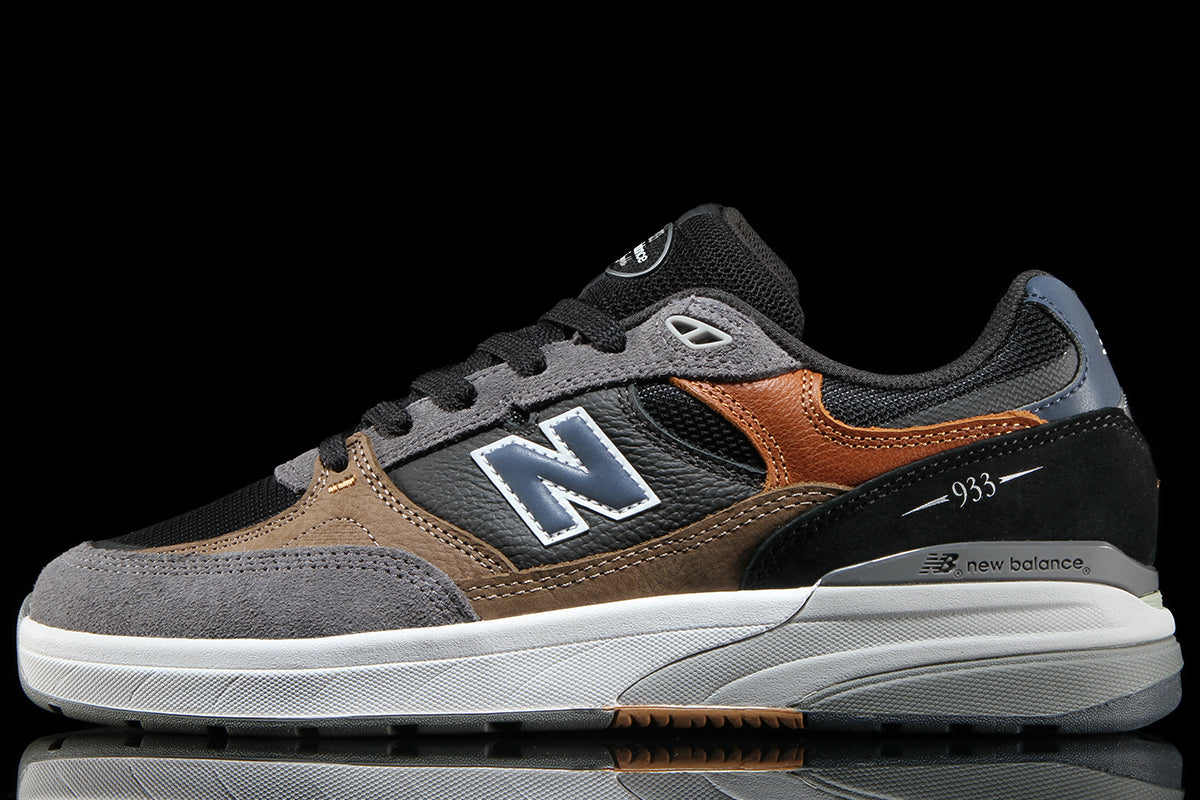 New Balance Numeric - Reynolds 933
Style # NM933MLT
Color : Castlerock / Vintage Indigo