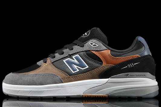 New Balance Numeric - Reynolds 933
Style # NM933MLT
Color : Castlerock / Vintage Indigo