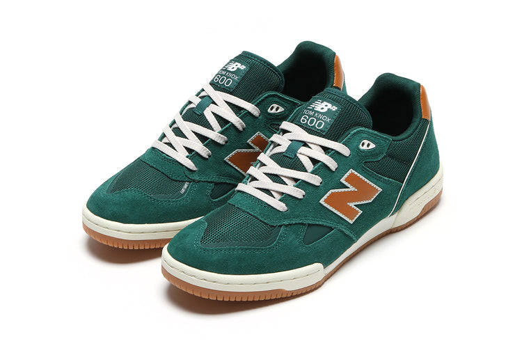 New Balance Numeric | 600
Style # NM600ALB
Color : Marsh Green / Tan