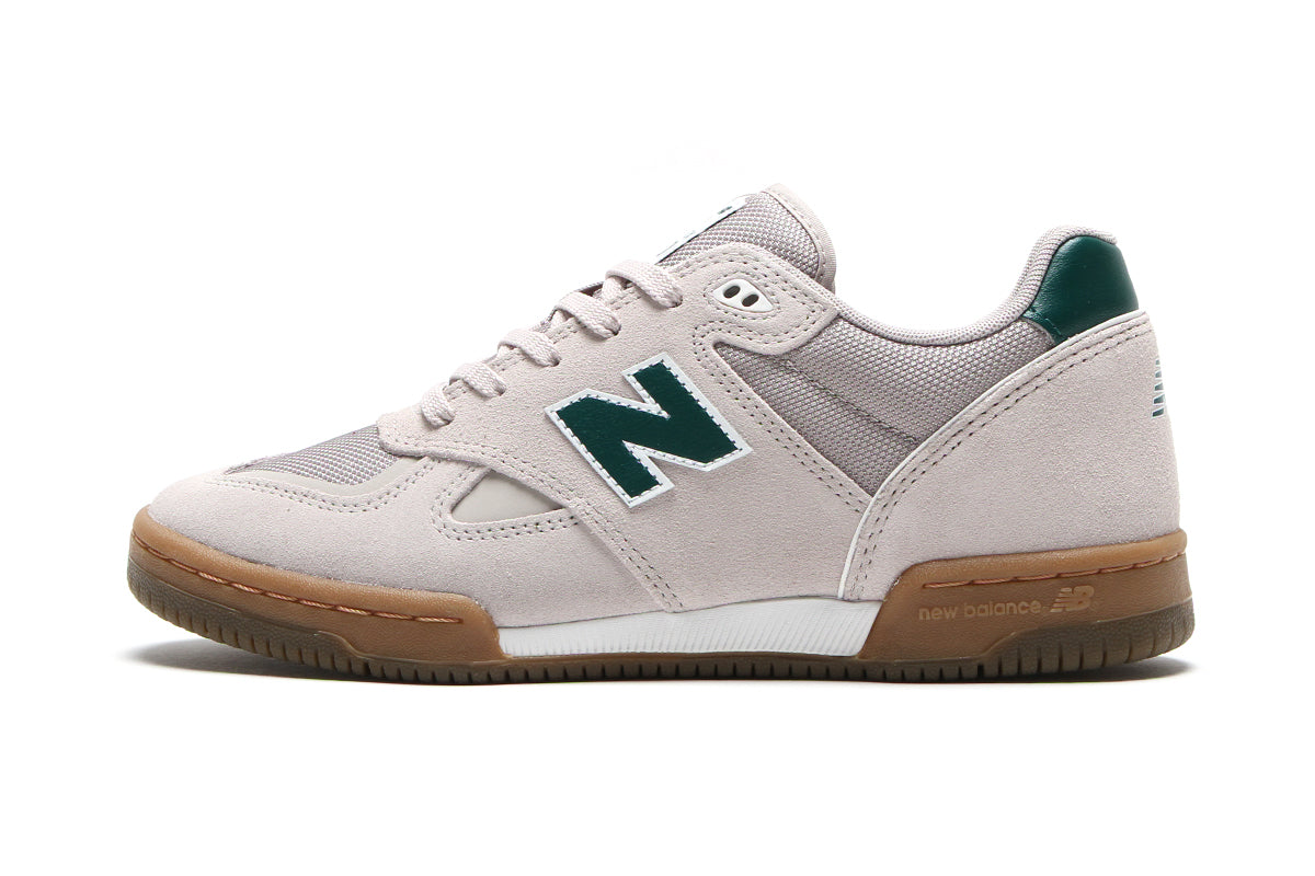 New Balance Numeric | 600
Style # NM600TRC
Color : Timber Wolf / Forest Green