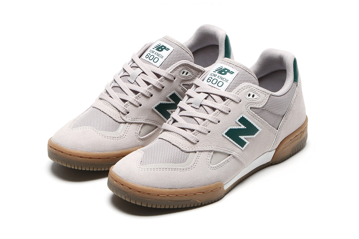 New Balance Numeric | 600
Style # NM600TRC
Color : Timber Wolf / Forest Green