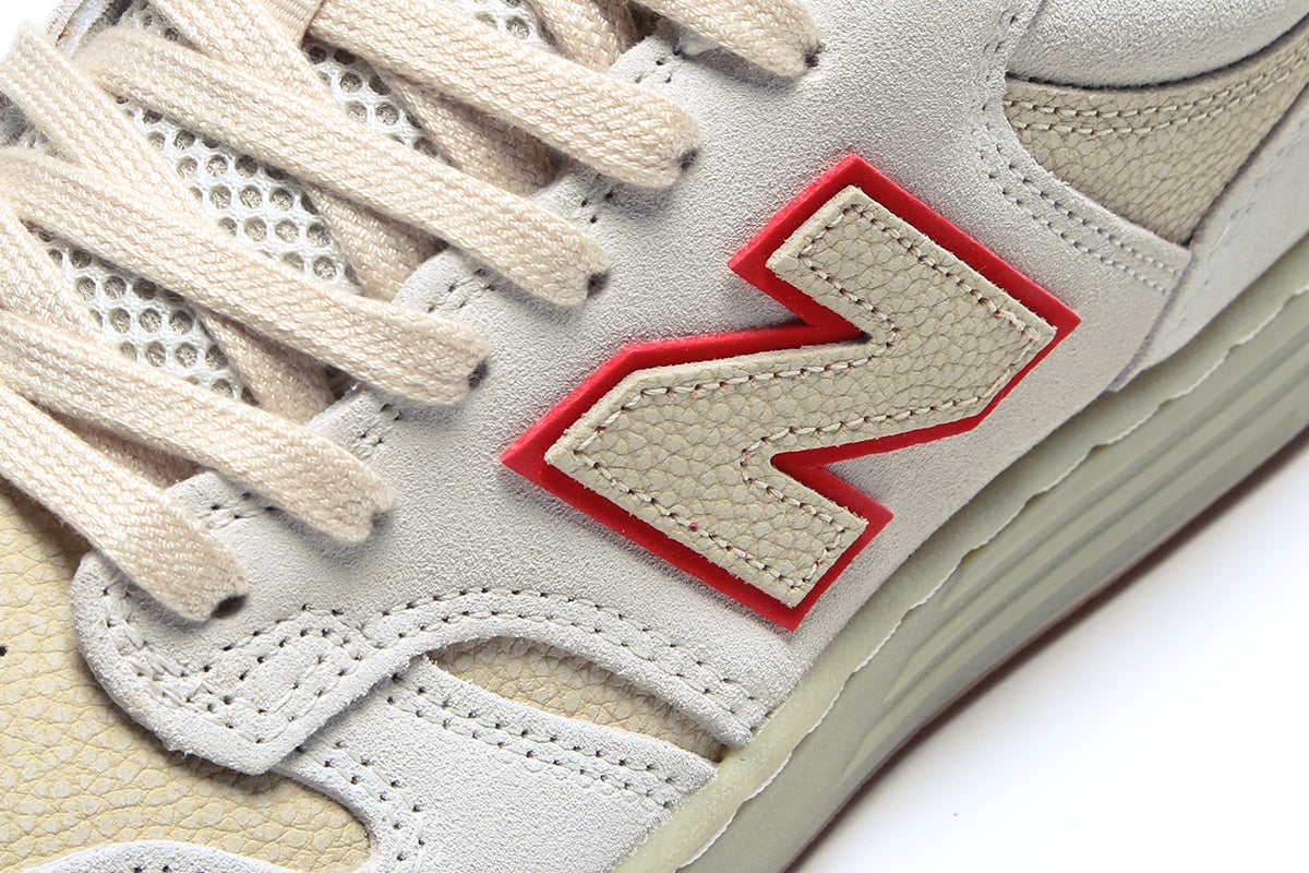 New Balance Numeric | 480 x Chocolate
Style # NM480SWT
Color : Sea Salt / Red