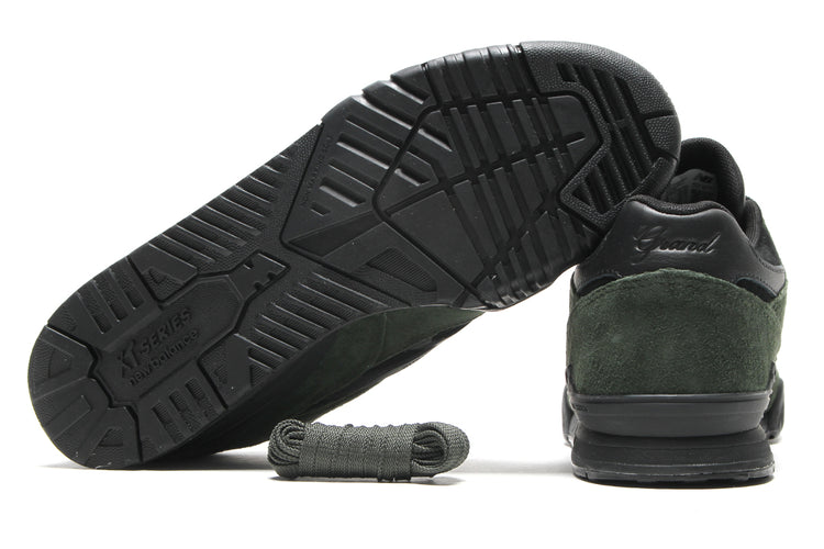New Balance Numeric - 770 x Grand Collection
Style # UN770NGD
Color : Black / Duffel Bag
