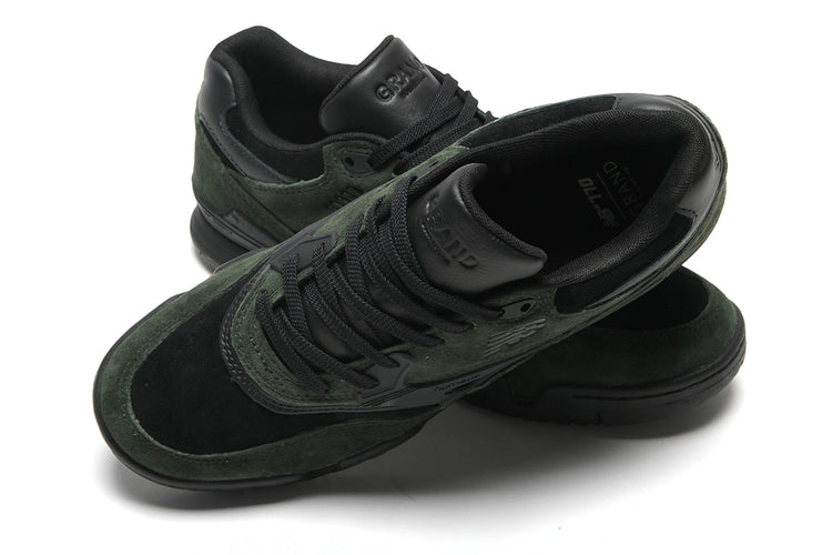 New Balance Numeric - 770 x Grand Collection
Style # UN770NGD
Color : Black / Duffel Bag