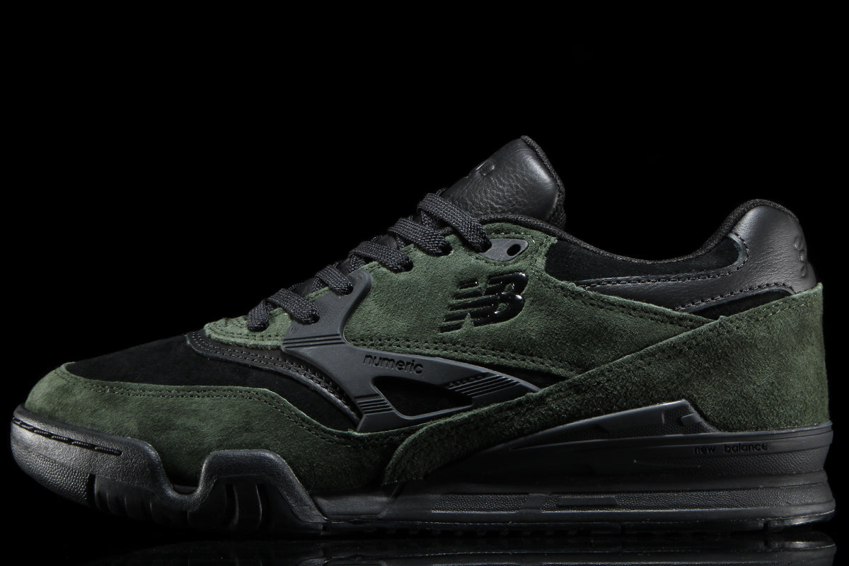 New Balance Numeric - 770 x Grand Collection
Style # UN770NGD
Color : Black / Duffel Bag