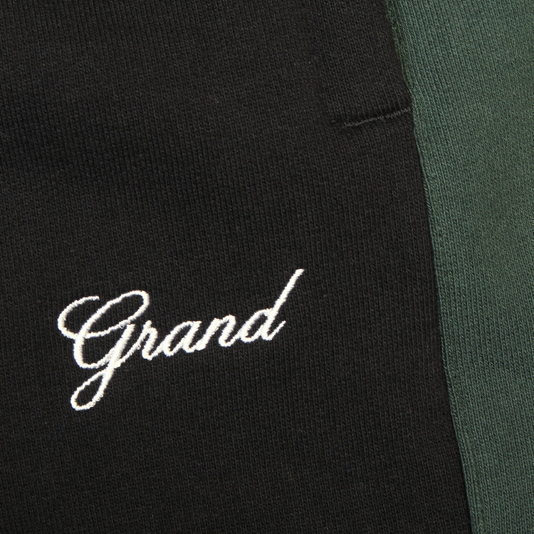 Grand Collection x New Balance Sweatpant
Color : Black