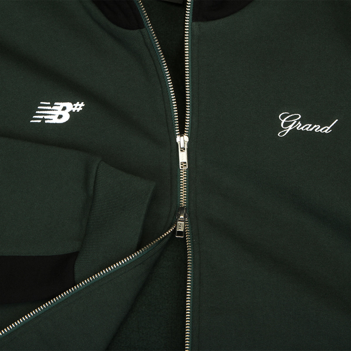 Grand Collection x New Balance Zip Up Sweatshirt
Color : Black