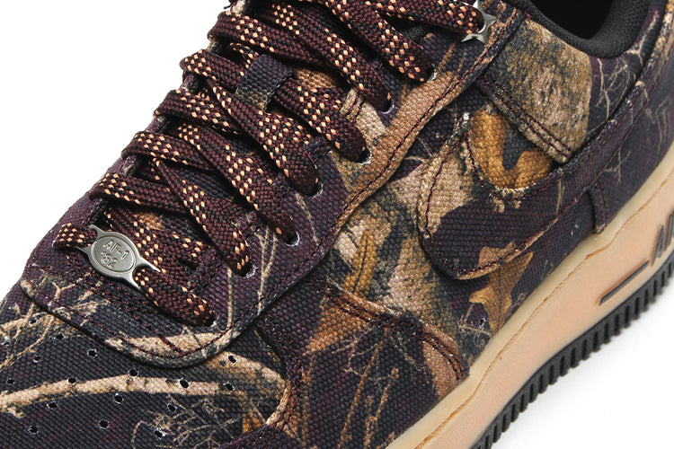 Nike - Air Force 1 '07 Realtree®
Style # IH1221-900
Color : Multi