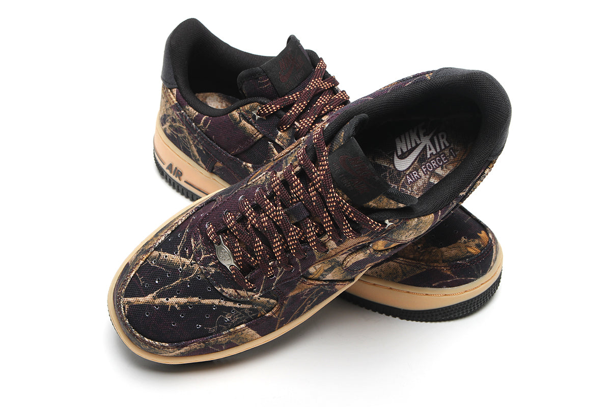 Nike - Air Force 1 '07 Realtree®
Style # IH1221-900
Color : Multi