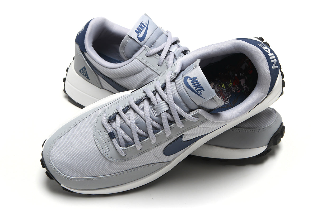 Nike - ACG LDV
Style # IF2857-001
Color : Wolf Grey / Navy / Summit White