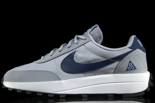 Nike - ACG LDV
Style # IF2857-001
Color : Wolf Grey / Navy / Summit White
