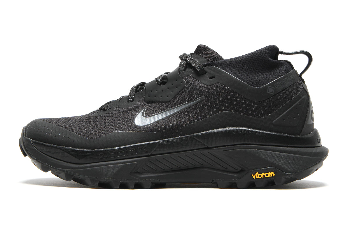 Nike - ACG Zegama Trail Gore-Tex
Style # IO7932-002
Color : Black / Anthracite