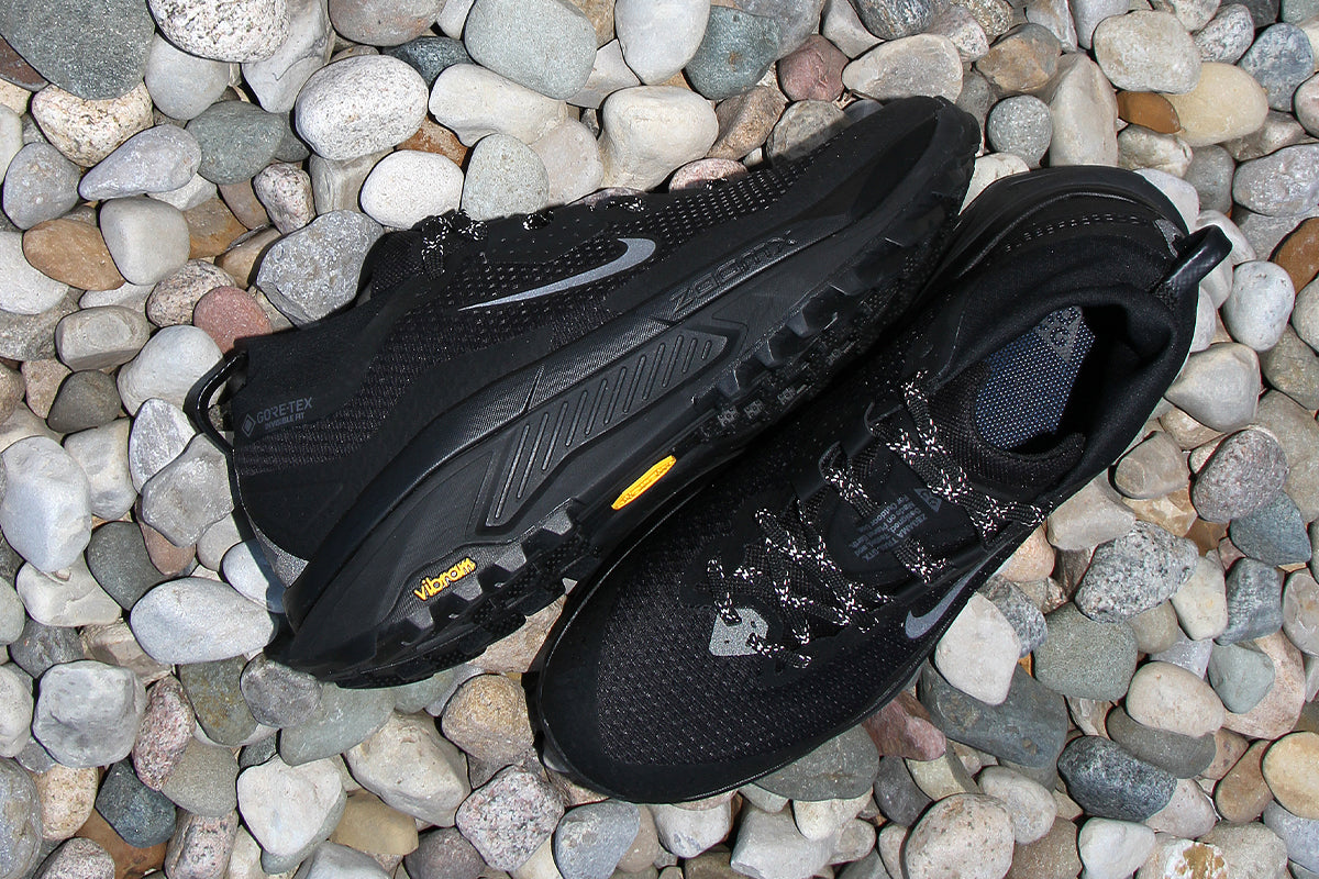 Nike - ACG Zegama Trail Gore-Tex
Style # IO7932-002
Color : Black / Anthracite