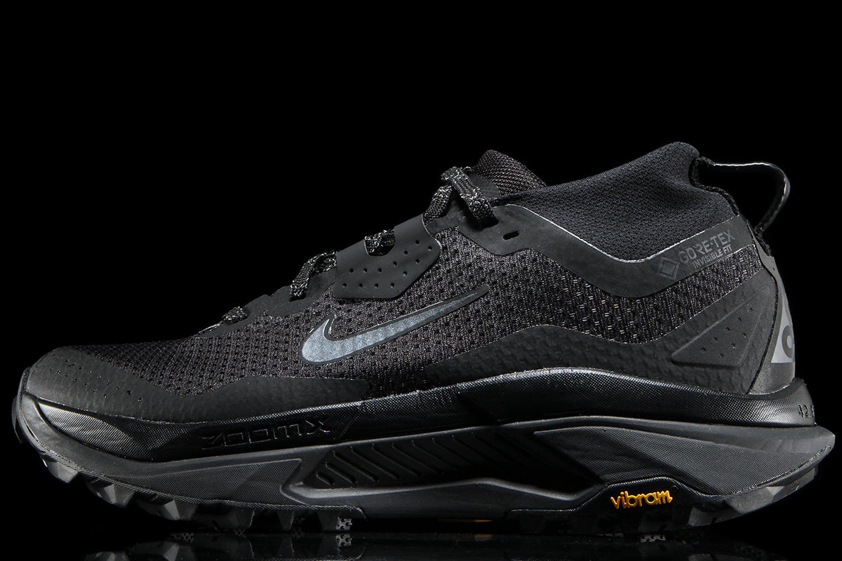Nike - ACG Zegama Trail Gore-Tex
Style # IO7932-002
Color : Black / Anthracite