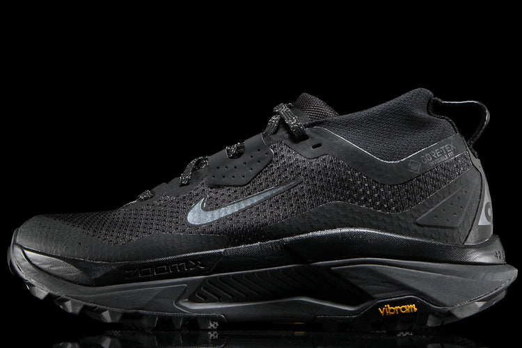 Nike - ACG Zegama Trail Gore-Tex
Style # IO7932-002
Color : Black / Anthracite