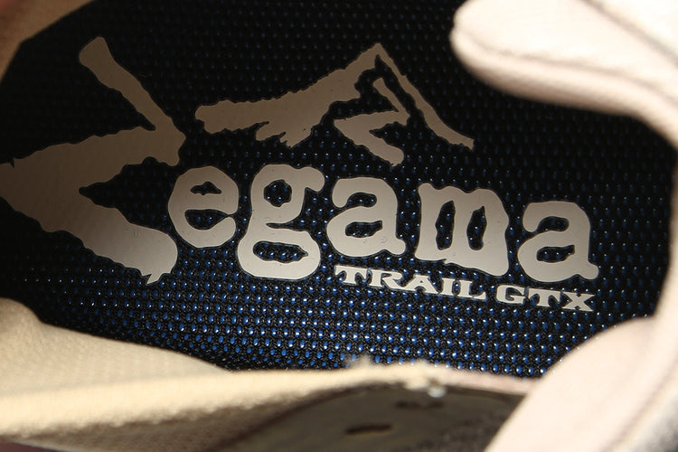 Nike - ACG Zegama Trail Gore-Tex
Style # IO7932-200
Color : Linen / Black / LT Crimson / LT Orewood Brown