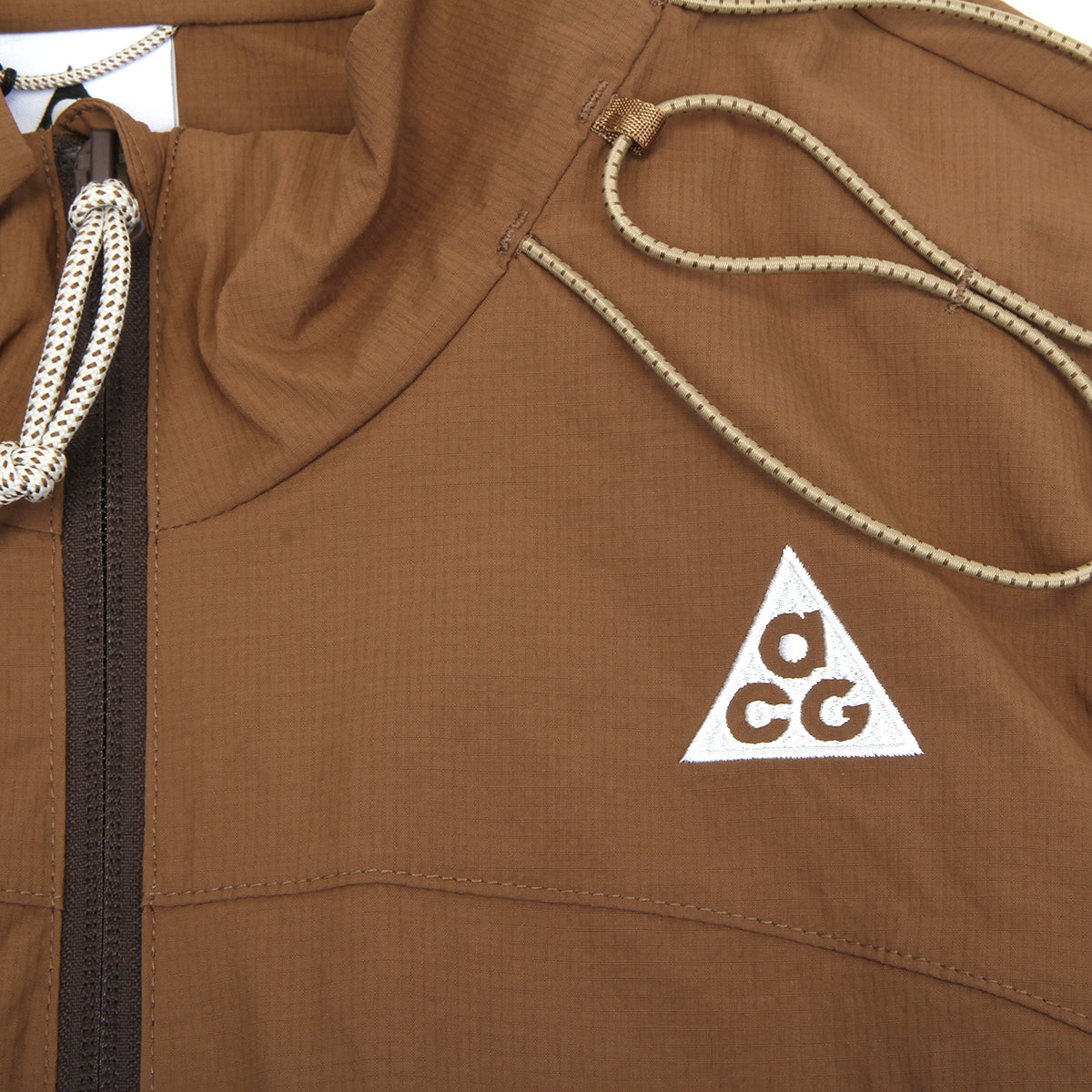 Nike - ACG Death Bloom Vest
Style # HV0600-235
Color : Mosswood Brown / Summit White