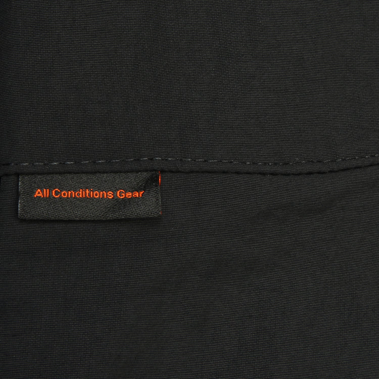 Nike - ACG Dolomiti Pant
Style # IF0913-010
Color : Black / Summit White