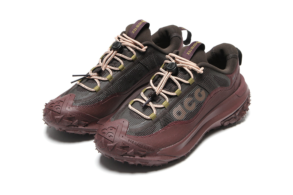 Nike | ACG Mountain Fly 2 Low Gore-Tex
Style # HF6245-200
Color : Velvet Brown / Black / Burgundy Crush / Hemp