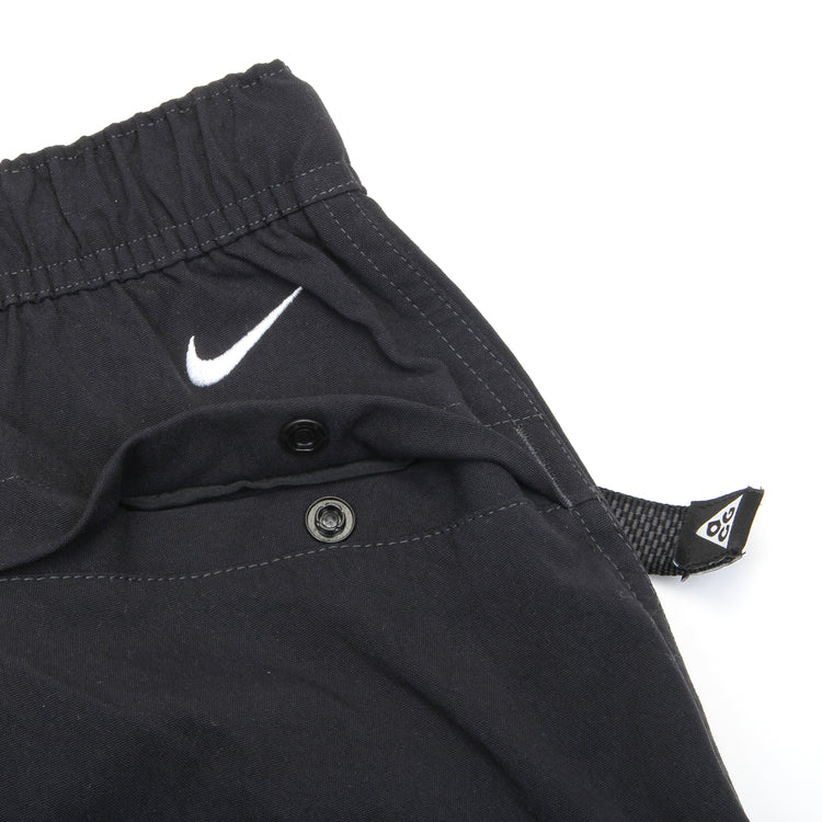 Nike - ACG Summit Smith Cargo Pant
Style # HV0591-010
Color : Black / Anthracite / Summit White