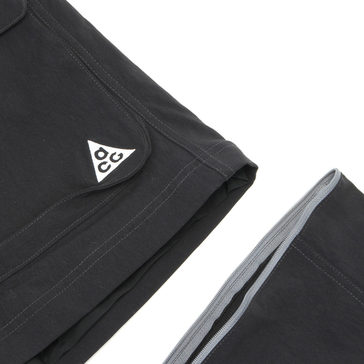 Nike - ACG Summit Smith Cargo Pant
Style # HV0591-010
Color : Black / Anthracite / Summit White