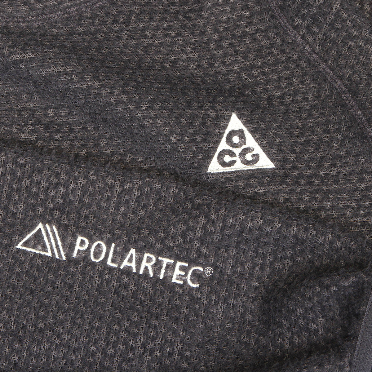 Nike - ACG Wolf Lichen Crewneck
Style # IH1445-013
Color : Gridiron / Summit White