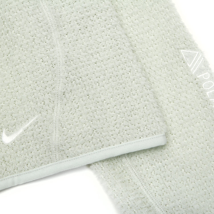 Nike - ACG Wolf Lichen Crewneck
Style # IH1445-034
Color : Light Silver / Pure Platinum / Summit White