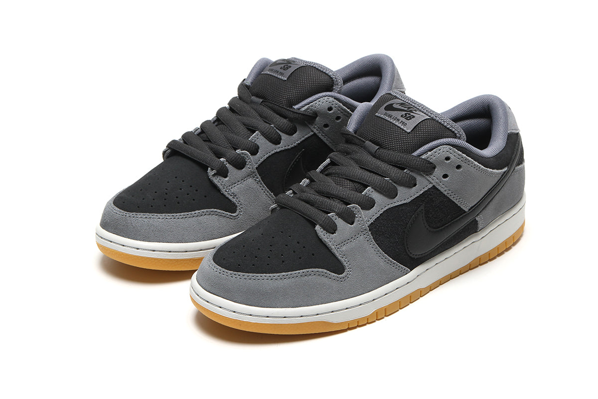 Nike SB Dunk Low Pro
Style # HF3063-001
Color : Dark Smoke / Black