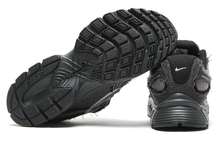 Nike - V5 RNR
Style # IQ0613-060
Color : Anthracite / Iron Grey / Metallic Silver