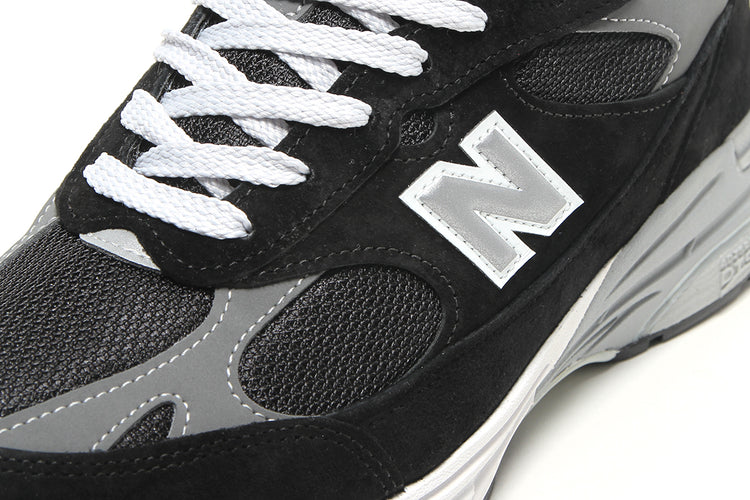New Balance - 993
Style # MR993BK
Color : Black / Grey / White