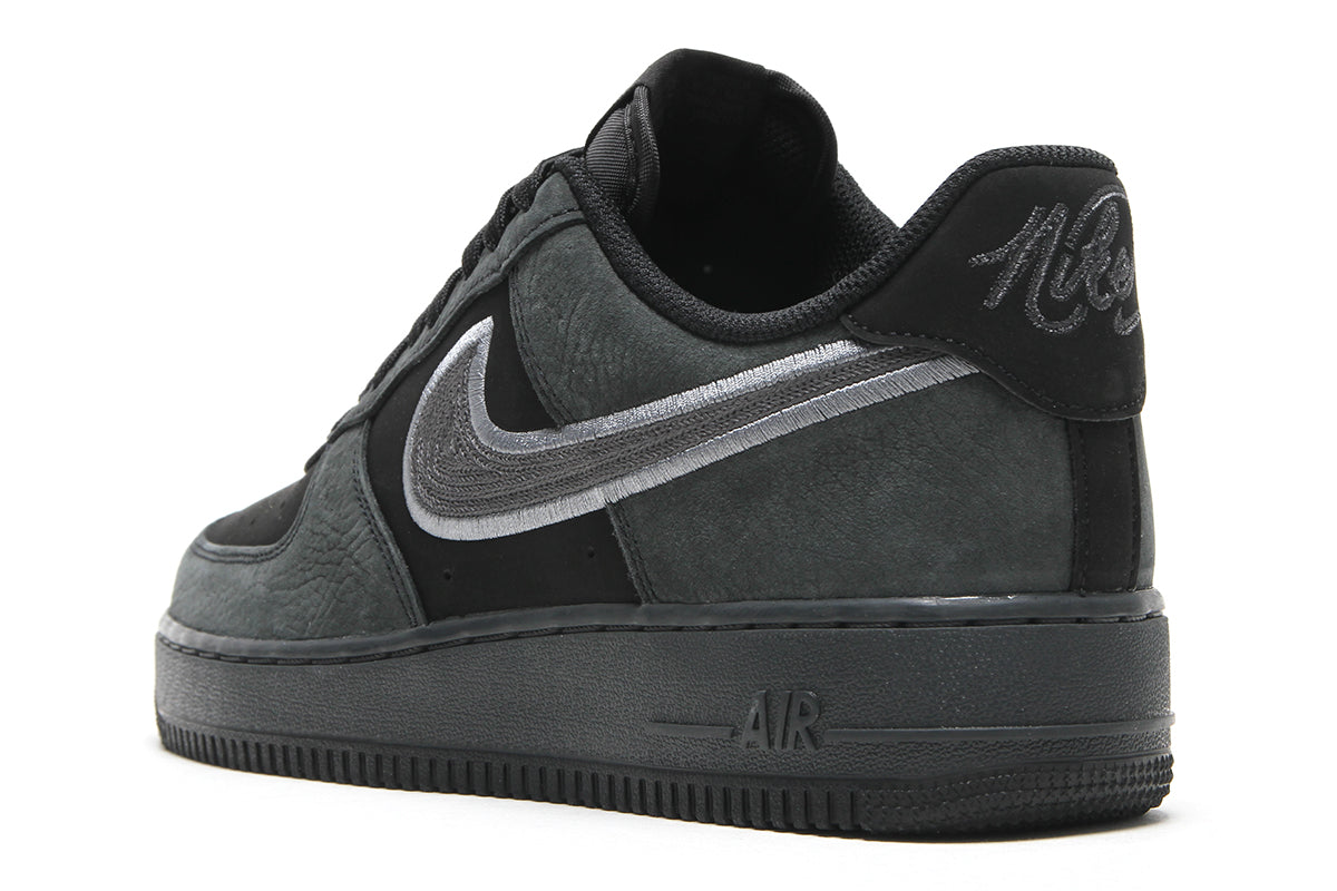 Nike - Air Force 1 '07 LV8
Style # IB6842-002
Color : Black / DK Smoke Grey / Smoke Grey