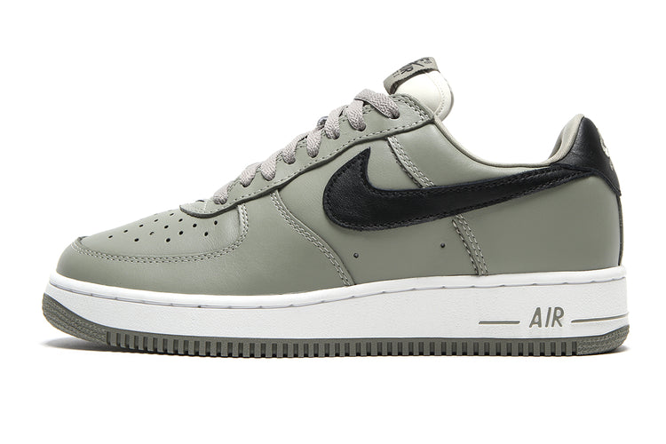 Nike - Air Force 1 '01
Style # IV4501-300
Color : Light Army / Black / Sail