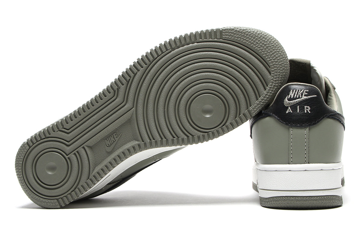 Nike - Air Force 1 '01
Style # IV4501-300
Color : Light Army / Black / Sail