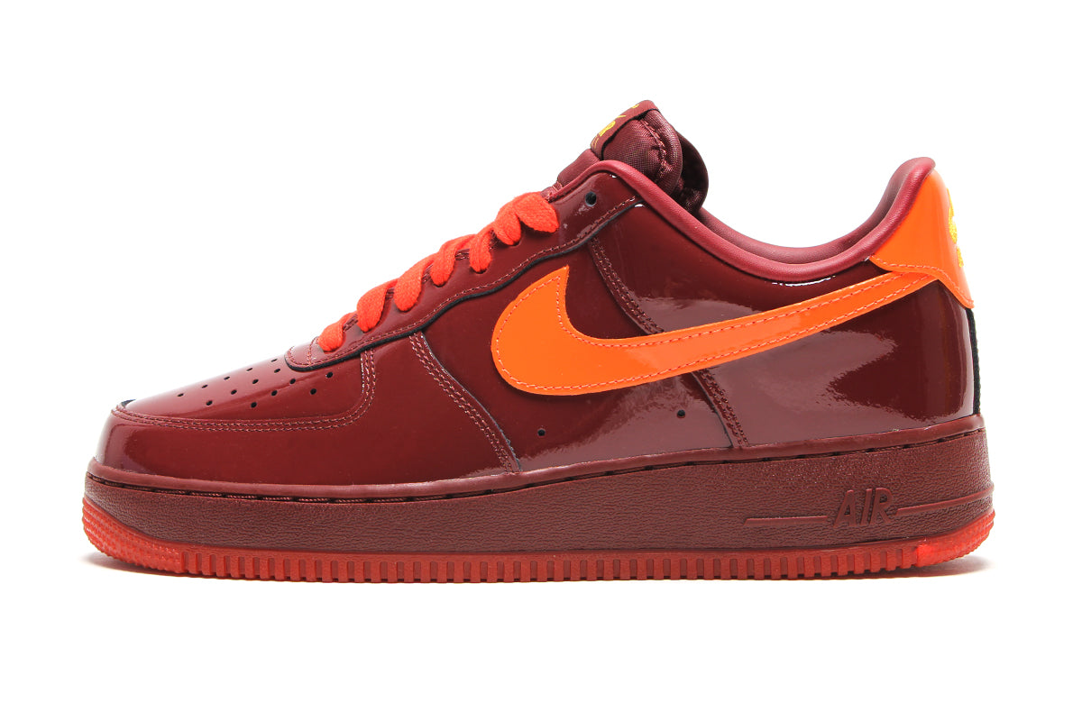 Nike - Air Force 1 Low
Style # IO4489-601
Color : Dark Team Red / University Gold