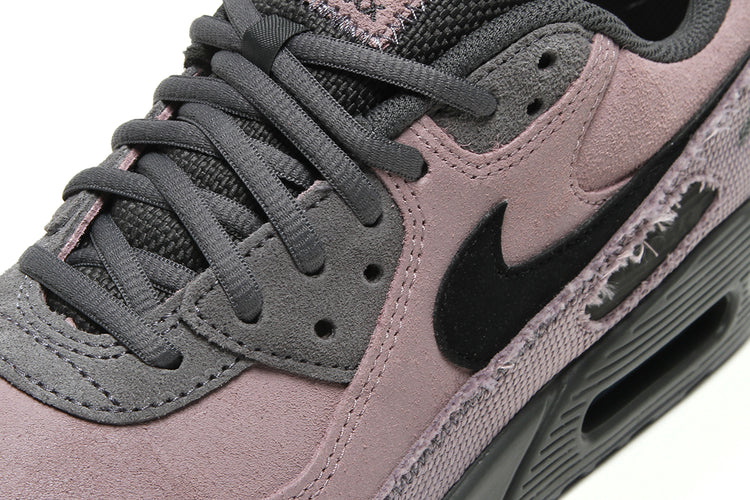 Nike - Air Max 90 Premium
Style # IQ0612-226
Color : LT Violet Ore / Black / Iron Grey / Anthracite