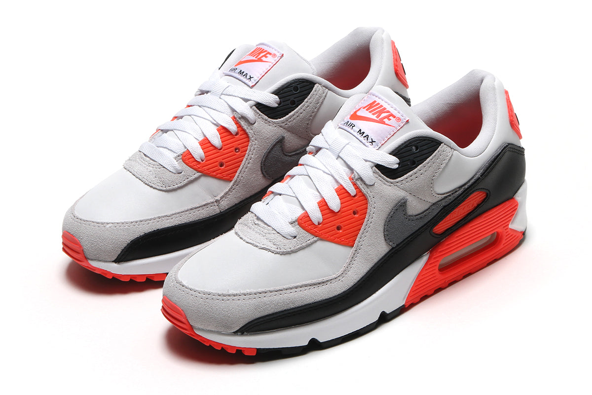 Nike - Air Max 90
Style # IU1055-100
Color : White / Particle Grey / Smoke Grey / Black