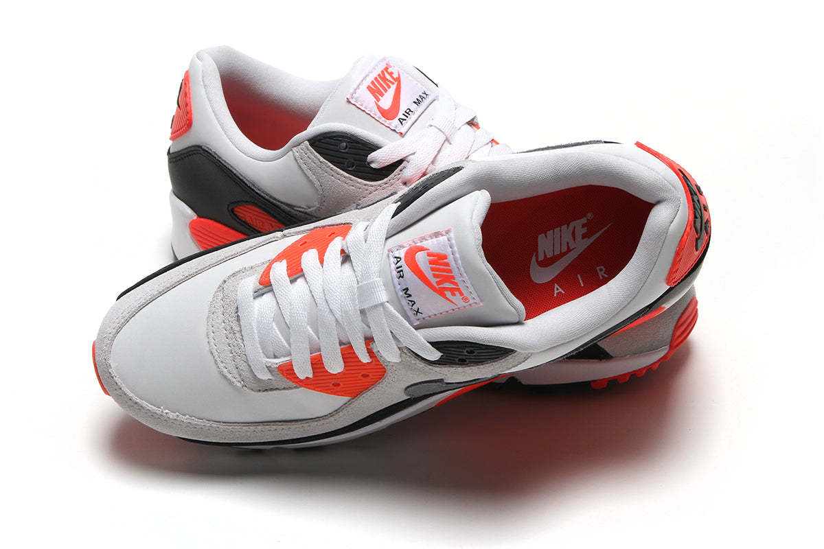 Nike - Air Max 90
Style # IU1055-100
Color : White / Particle Grey / Smoke Grey / Black