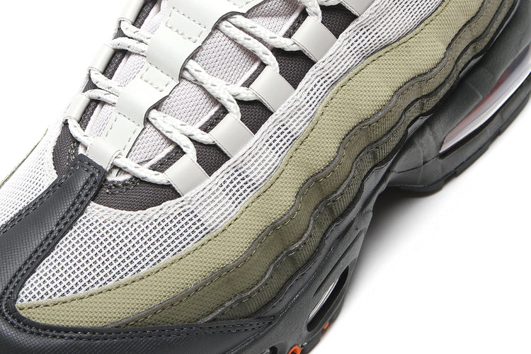 Nike - Air Max 95 Big Bubble
Style # IQ7128-003
Color : Light Bone / Safety Orange / Anthracite