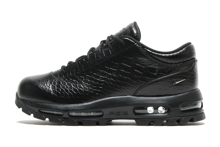 Nike - Air Max Goadome Low
Style # IV4517-001
Color : Black / Black