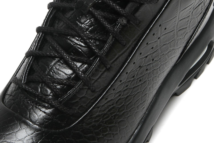 Nike - Air Max Goadome Low
Style # IV4517-001
Color : Black / Black