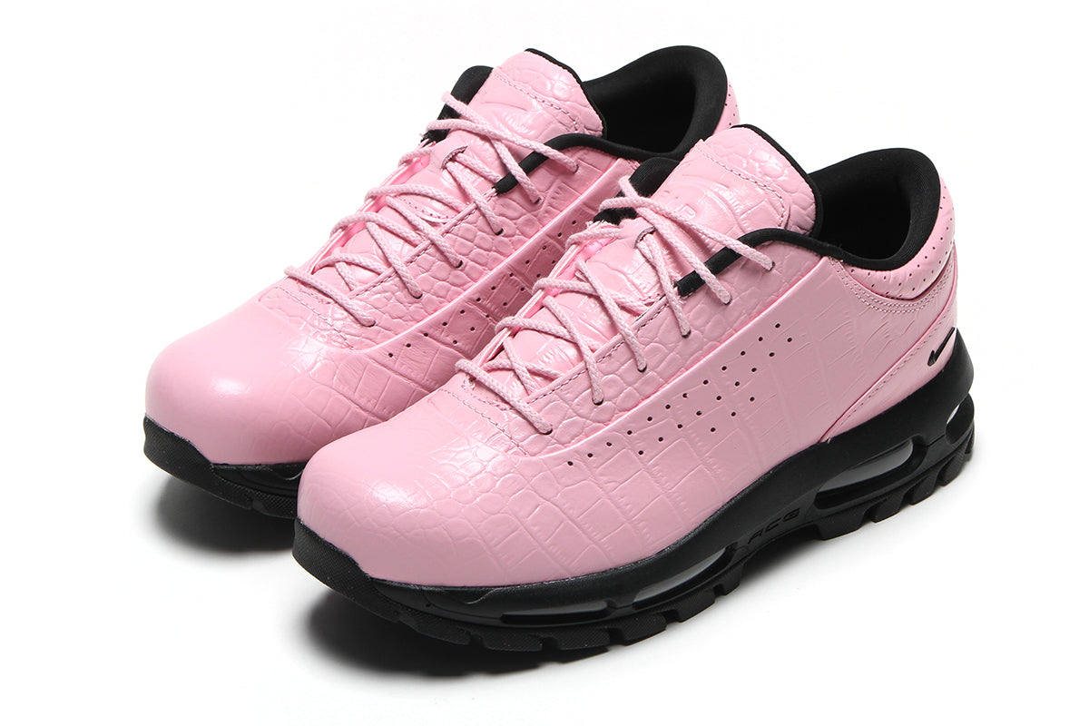 Nike - Air Max Goadome Low
Style # IV4517-600
Color : Neo Pink / Black